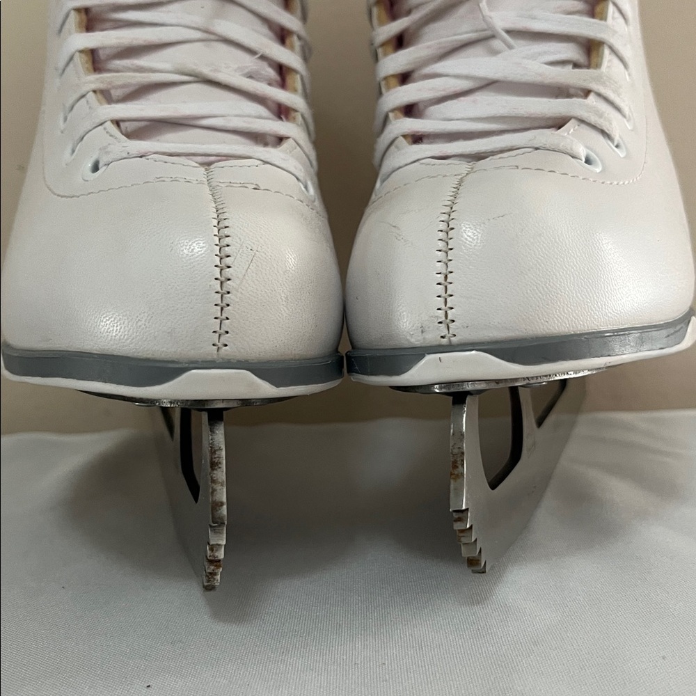 Jackson Ultima Girls' SoftSkate 181 Recreational Ice Skates Size 5 With Shields - Picture 11 of 15